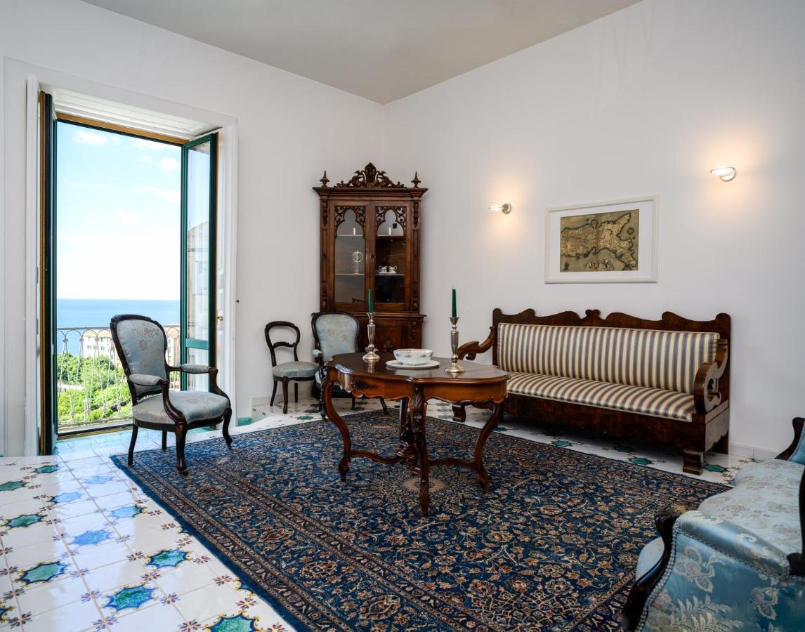 Amalfi Coast Family Luxury Suite Виетри Экстерьер фото