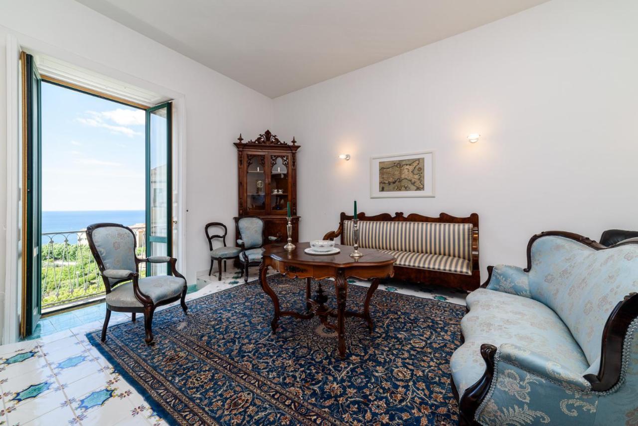 Amalfi Coast Family Luxury Suite Виетри Экстерьер фото