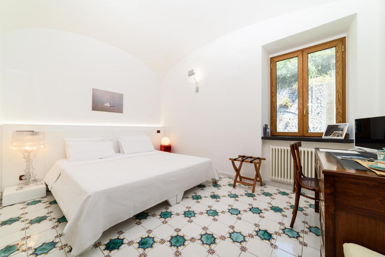 Amalfi Coast Family Luxury Suite Виетри Экстерьер фото