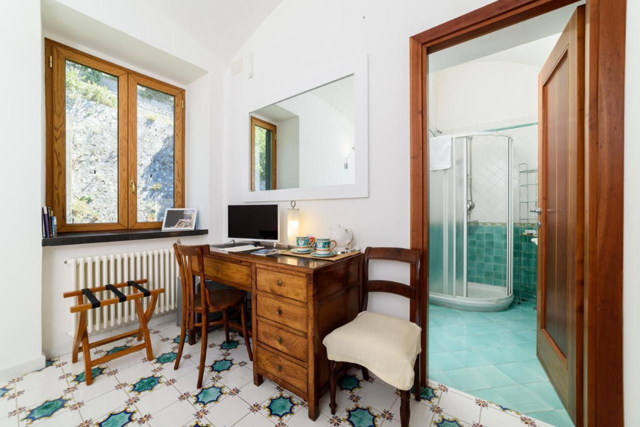 Amalfi Coast Family Luxury Suite Виетри Экстерьер фото