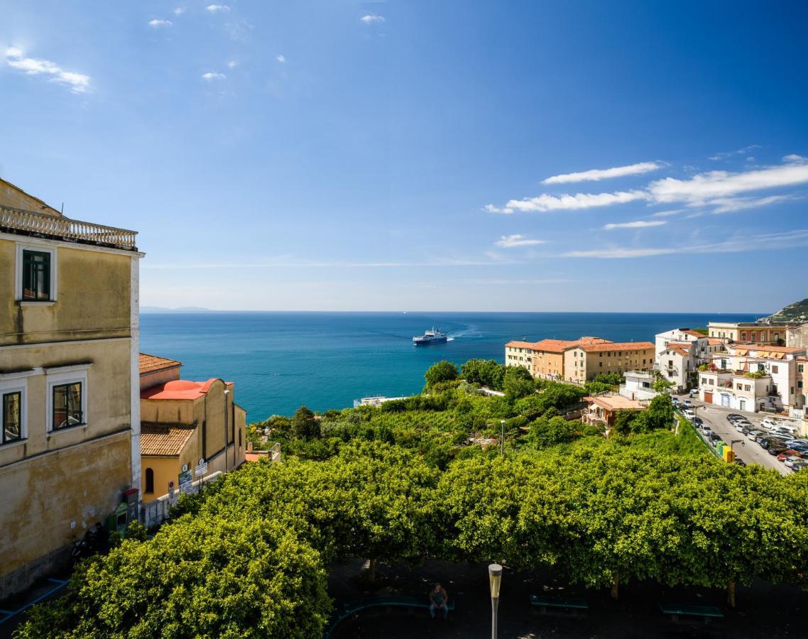 Amalfi Coast Family Luxury Suite Виетри Экстерьер фото