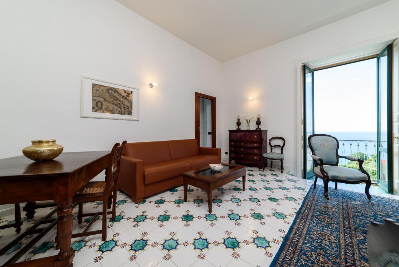 Amalfi Coast Family Luxury Suite Виетри Экстерьер фото