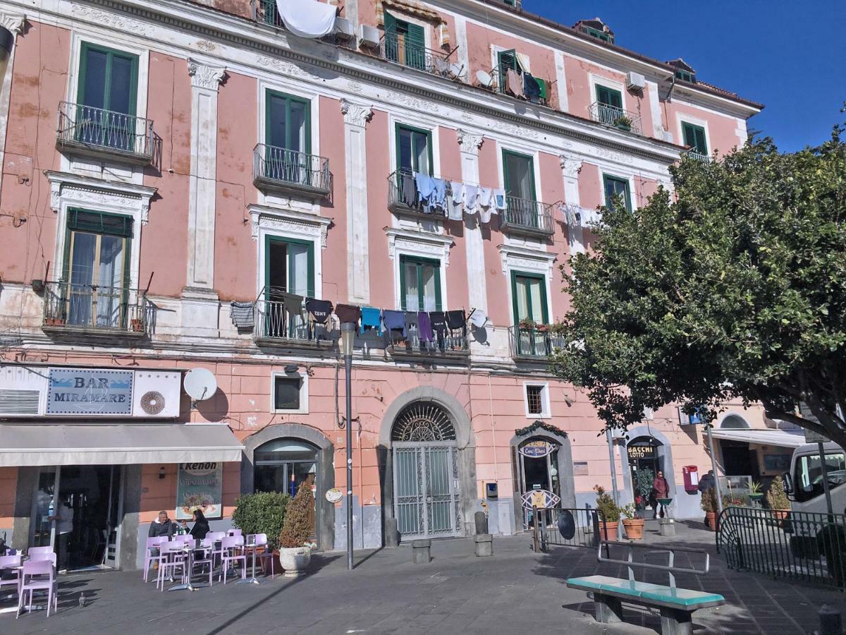 Amalfi Coast Family Luxury Suite Виетри Экстерьер фото