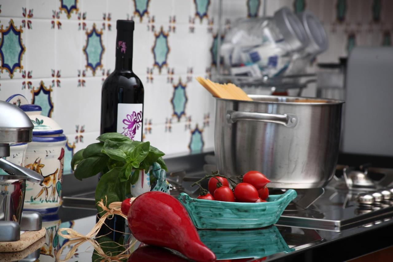 Amalfi Coast Family Luxury Suite Виетри Экстерьер фото